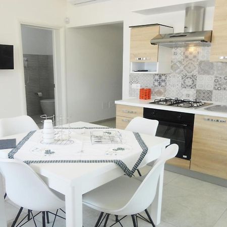 Appartamento Torre San Giovanni Centro Beethoven 28 - Verso Sud Екстер'єр фото